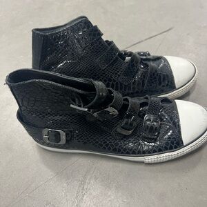 Brand new Custom Robin’s jean sneakers Black Patent Croc High-Top with White Toe